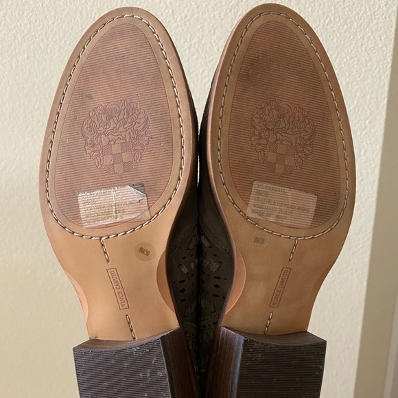 ✨SALE✨ Vince Camuto low heel booties - Picture 6 of 6